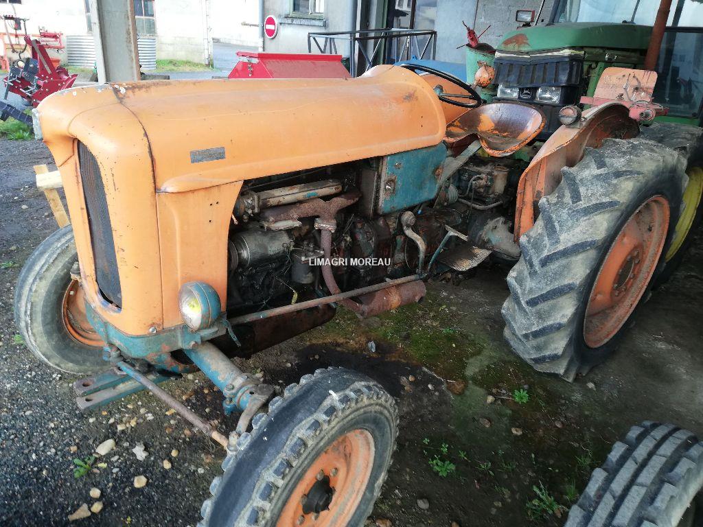  SOMECA SOM 30 d'occasion - Tracteur agricole - 30 ch - 1955 