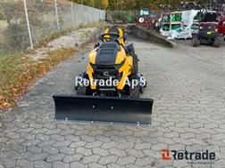 Cub Cadet XT 3