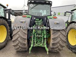 John Deere 6215