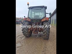 New Holland 8240