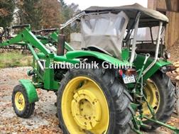 John Deere 2120