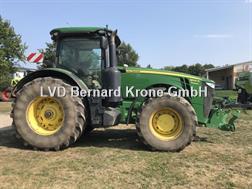 John Deere 8320 R  