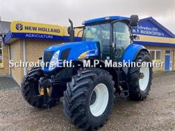 New Holland T 7060