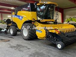 New Holland CX 8080