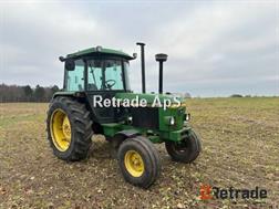 John Deere 2140