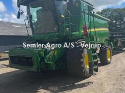 John Deere T 670