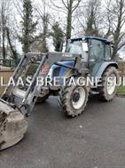 New Holland TRACTEUR T5040 N-H