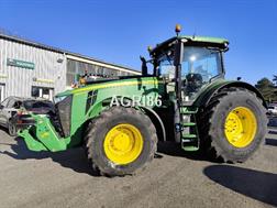 John Deere 8320R