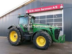 John Deere 8530