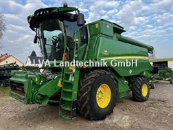 John Deere T 660