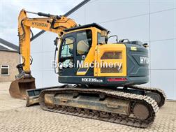 Hyundai heavy industries HX235LCR - German Machine / OilQuick / 360&deg; Ca