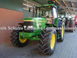 John Deere 6910
