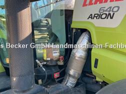 Claas ARION 640