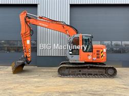 Hitachi ZX135US Dutch machine