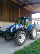 New Holland T4. 95