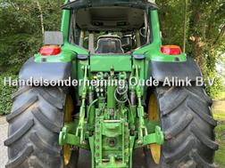 John Deere 6830