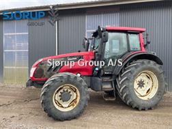 Valtra T 153