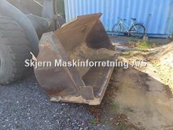 Komatsu WA270