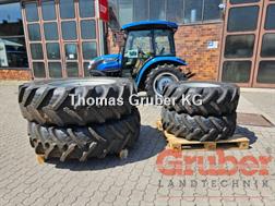 BKT 14.9R24 - 16.9R38