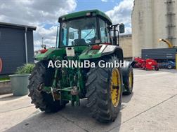 John Deere 7810