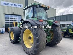 John Deere 7820