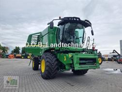 John Deere T 550