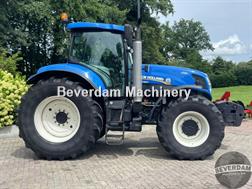 New Holland T 7060