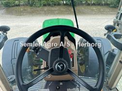 John Deere 7920