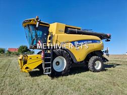 New Holland CR8.90