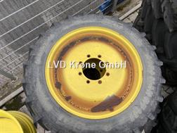BKT 270/95R32