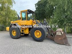 Volvo L90E Loader shovel