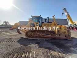 Komatsu D155A-6R (4pieces available in Abu Dhabi)