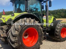 Claas ARION 620  