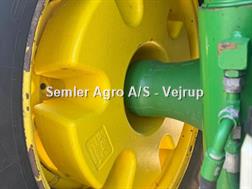 John Deere 8310 R