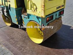 Ammann AV 12