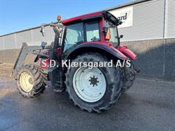 Valtra N 143