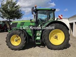 John Deere 6215