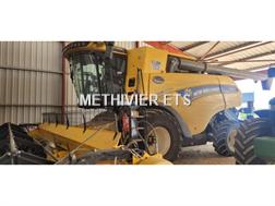 New Holland CR8.90