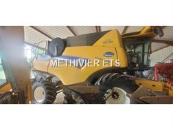 New Holland CR8.90