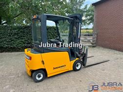 Jungheinrich EFG 320