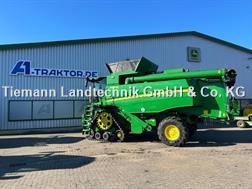 John Deere T 660