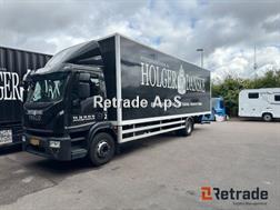 Iveco EURO CARGO Lastbil med rampe