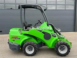 Avant 528 mini-shovel