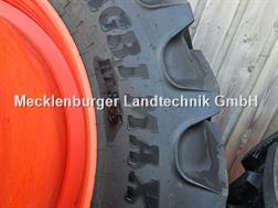 BKT Zwillinge 480/80R50 und 460/85R34