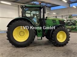 John Deere 6215