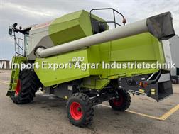 Claas AVERO  240
