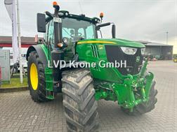 John Deere 6215