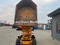 Thwaites 2 tons  kan køres på trailer