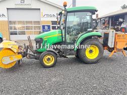 John Deere 3720