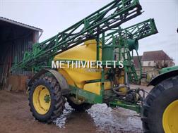 John Deere 832